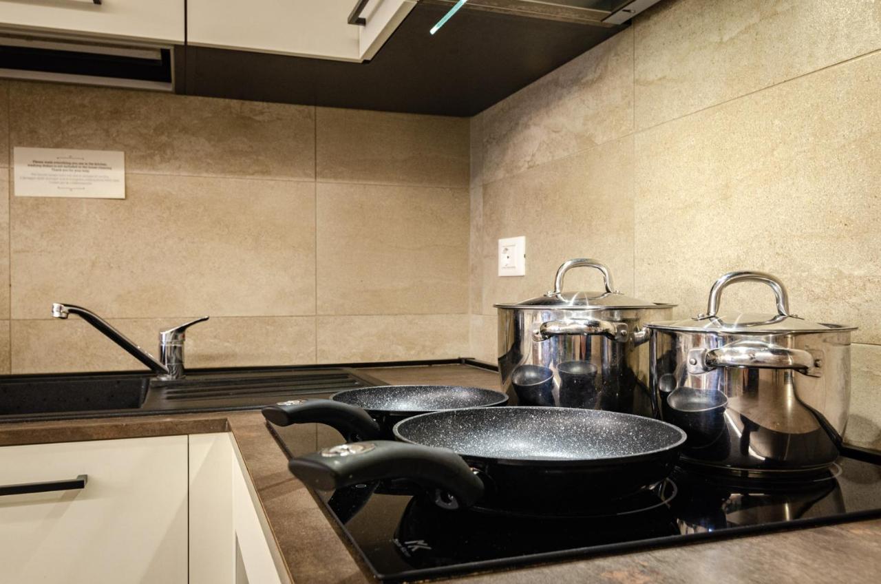 Goito Luxury Apartment, In The Historical Center Bologna Eksteriør billede