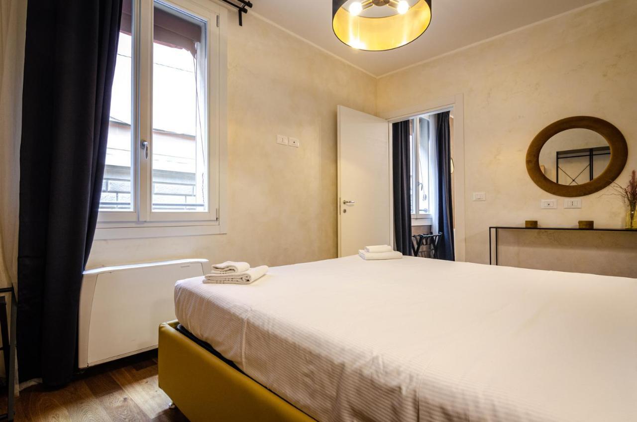 Goito Luxury Apartment, In The Historical Center Bologna Eksteriør billede