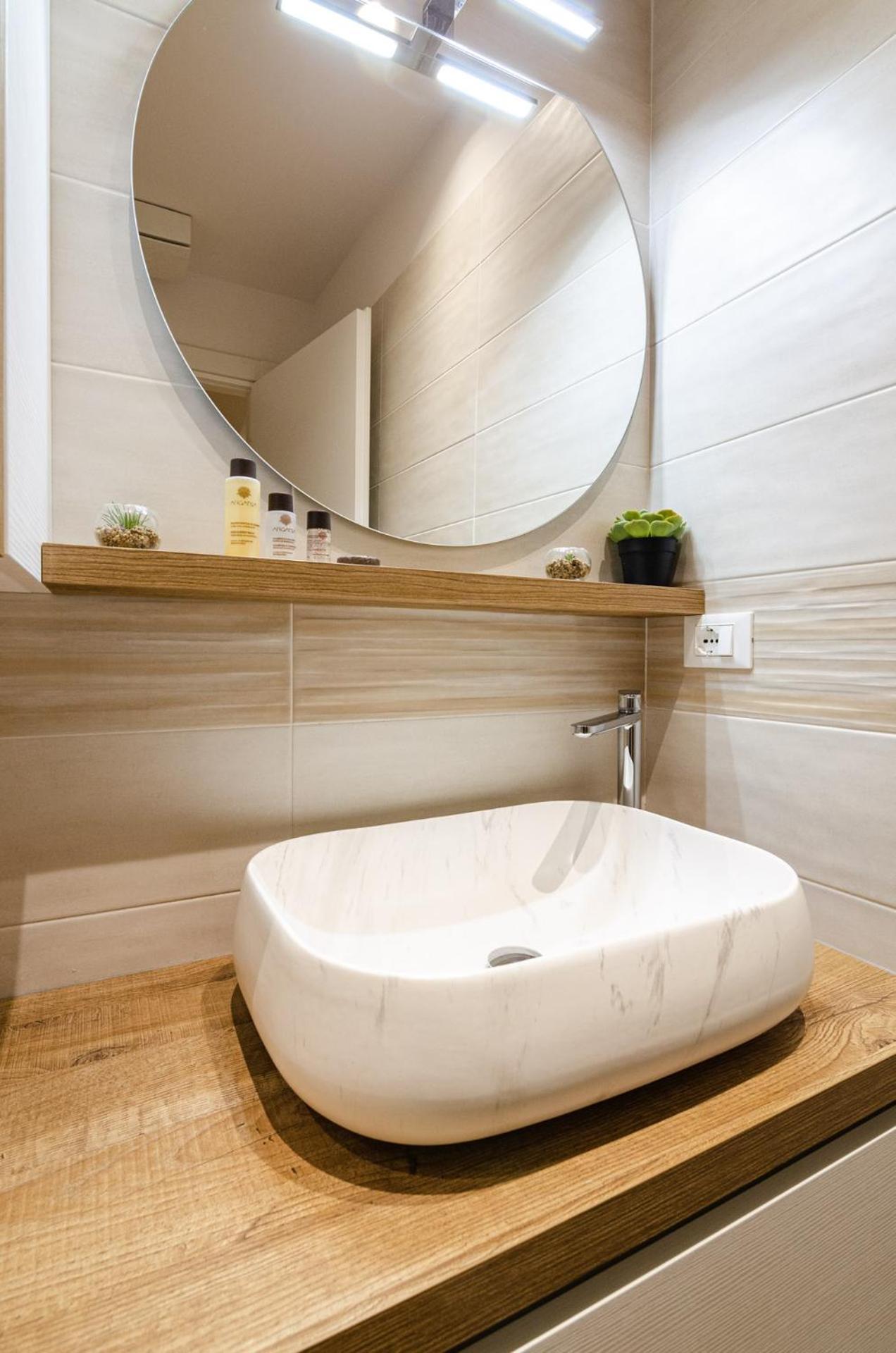 Goito Luxury Apartment, In The Historical Center Bologna Eksteriør billede